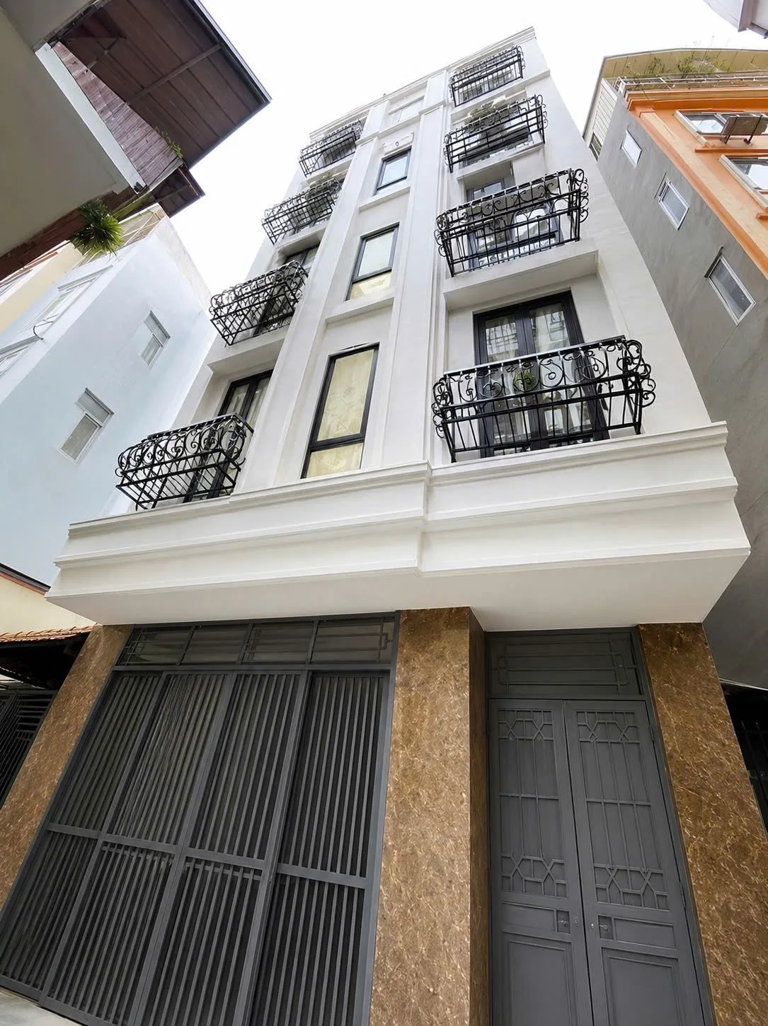 BÁN TÒA CĂN HỘ DÒNG TIỀN TẠI TRẦN DUY HƯNG – 14 TỶ