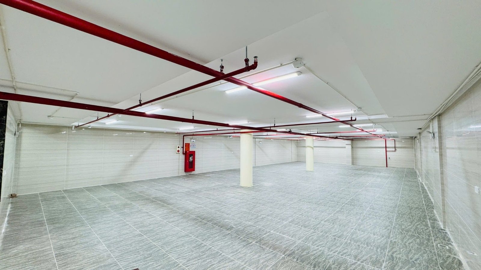 Bán tòa văn phòng mặt phố phường Yên Hòa 360m2, 10 tầng, mt12m giá hơn 300 tỷ Thông sàn – media 3
