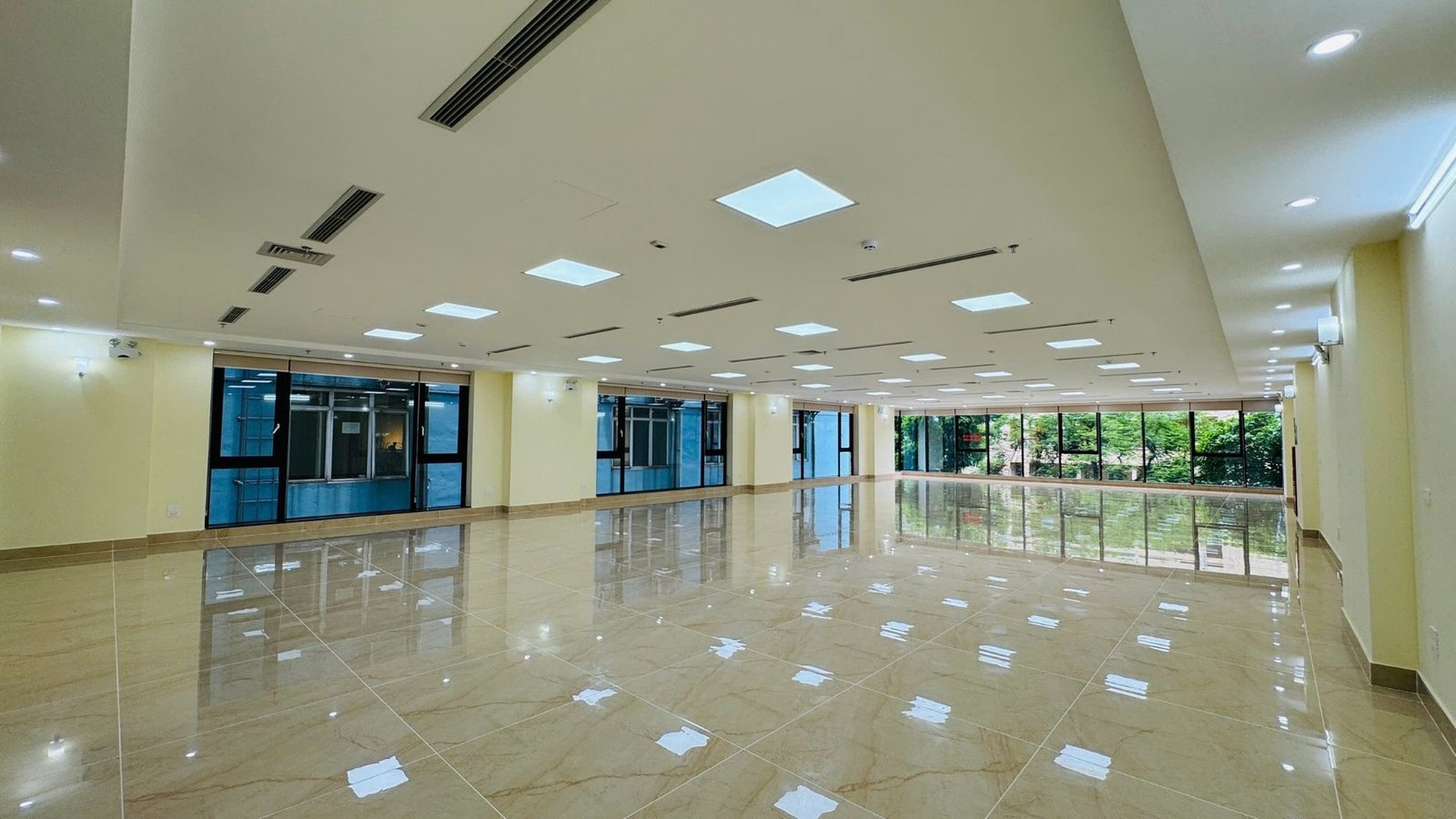 Bán tòa văn phòng mặt phố phường Yên Hòa 360m2, 10 tầng, mt12m giá hơn 300 tỷ Thông sàn – media 10