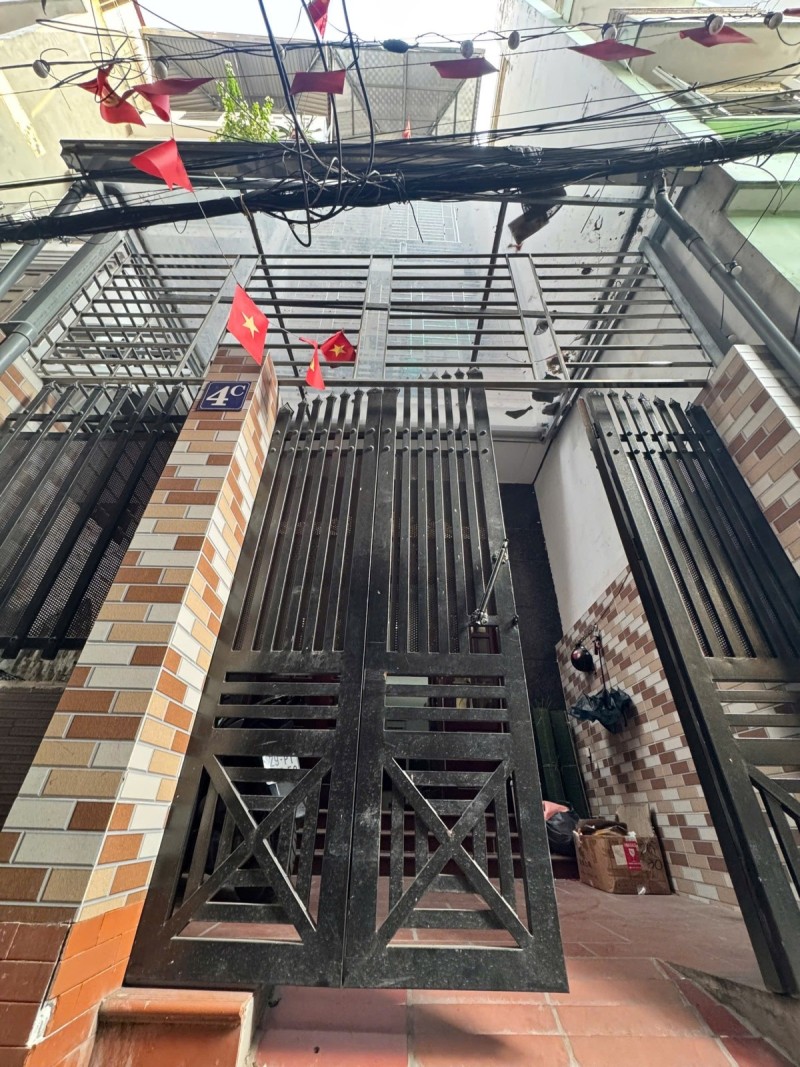 Bán nhà ở ngay phố Yên Hòa 5 tầng 75m2 , hai thoáng , gần ô tô tương lai mặt phố hơn 19 tỷ