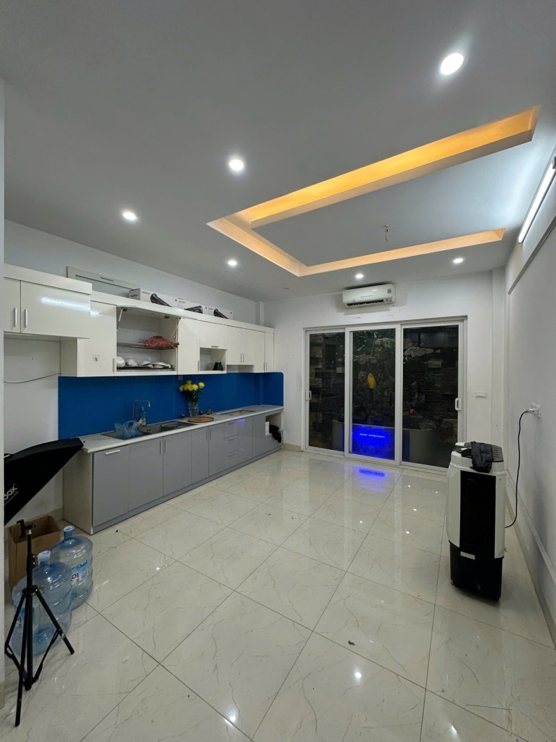 Bán nhà ở ngay phố Yên Hòa 5 tầng 75m2 , hai thoáng , gần ô tô tương lai mặt phố hơn 19 tỷ – media 9