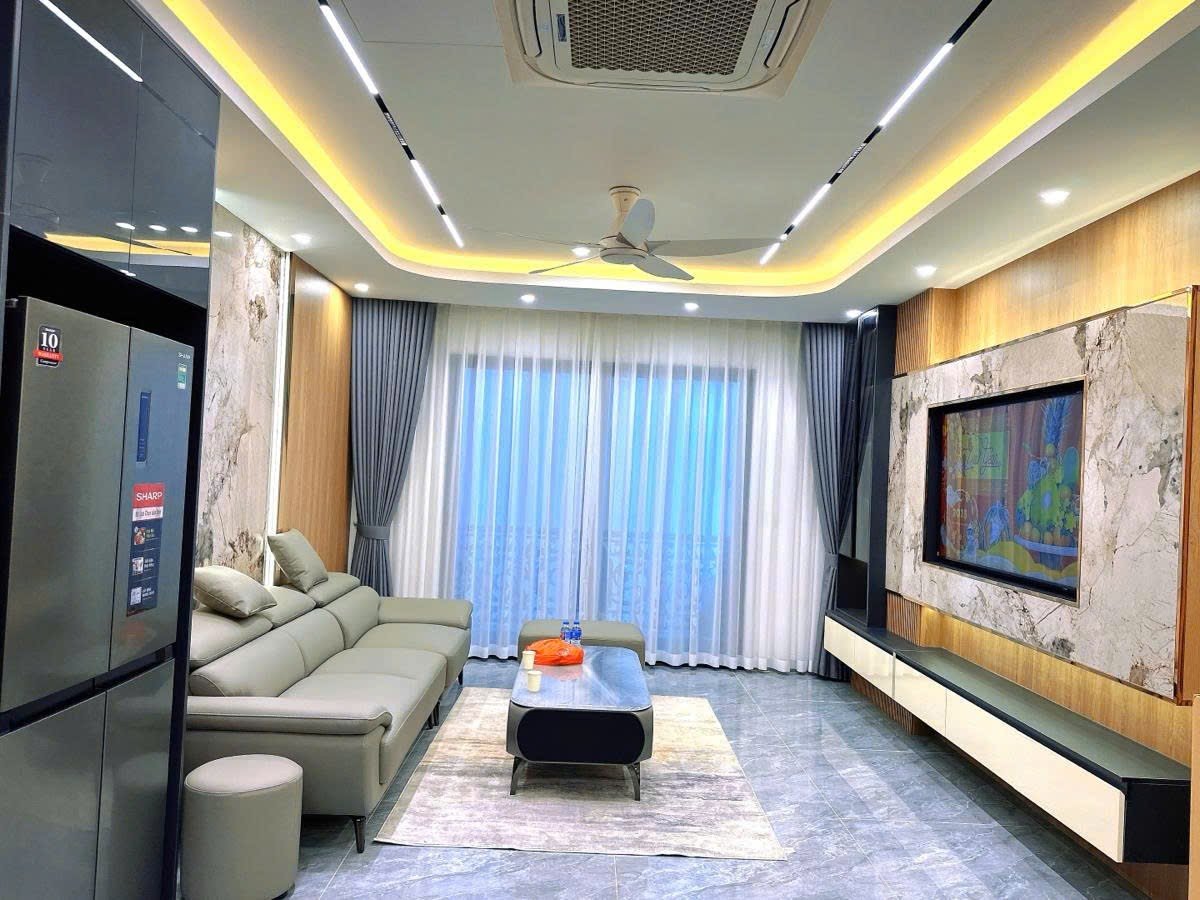 Bán nhà Phùng Chí Kiên 7 tầng thang máy, vừa ở kdvp, ô tô tránh dân trí cao giá 29 tỷ – media 2