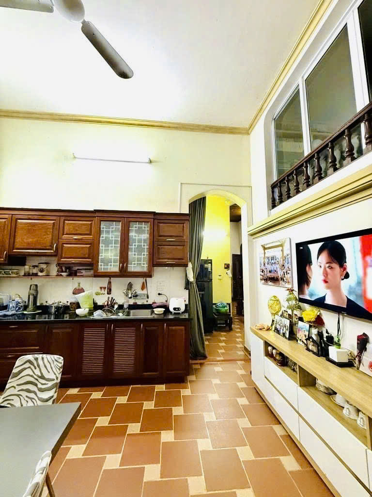 Bán Biệt thự sân vườn - Vương Thừa Vũ 300m2 nhỉnh 60 tỷ – media 3